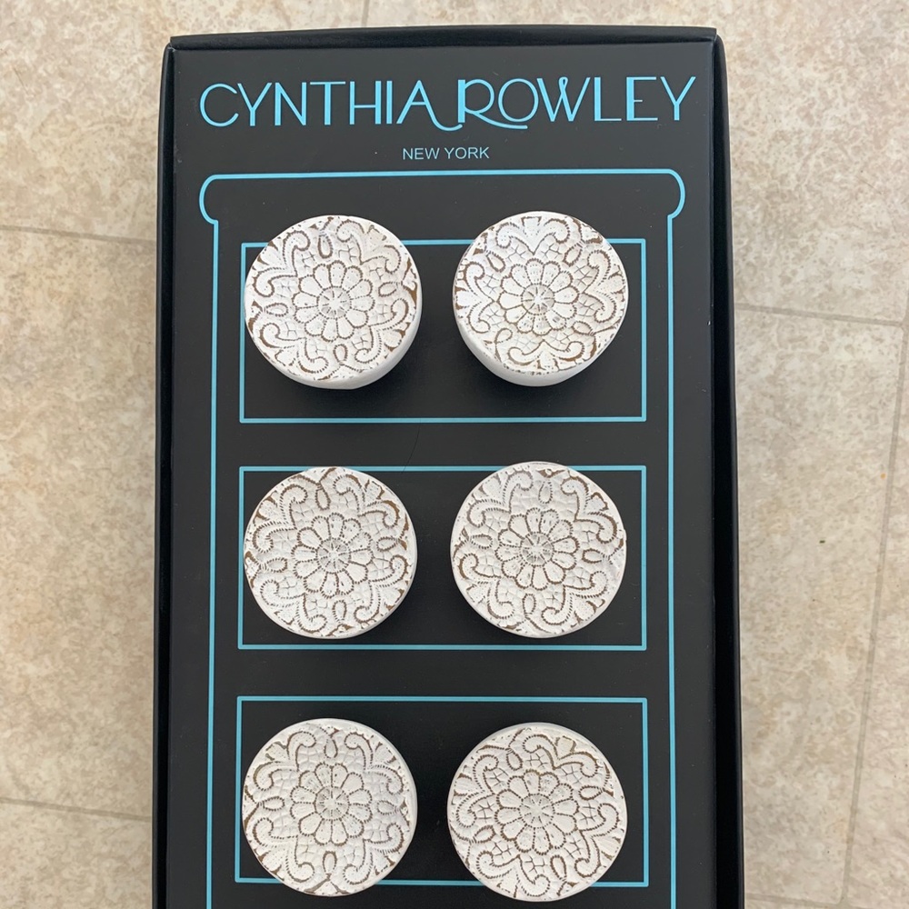 Set of six drawer pulls/ knobs